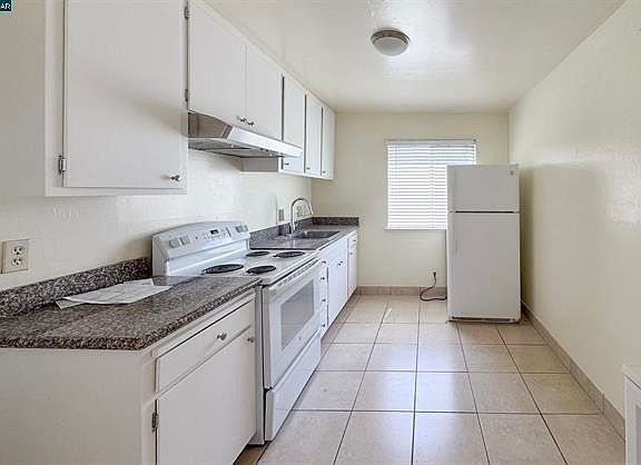 3rd image of 1816 15th St #A