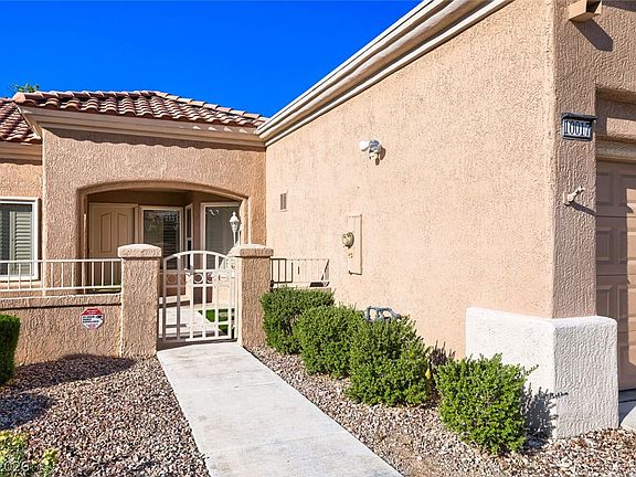 3rd image of 10017 Hunter Springs Dr