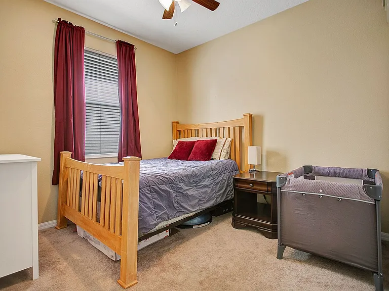 442 Home Grove Dr — Photo 16