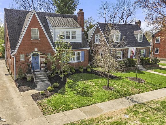 3rd image of 2318 Brighton Dr