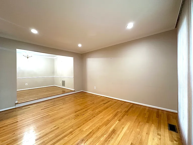 5127 Kenside Ct — Photo 4