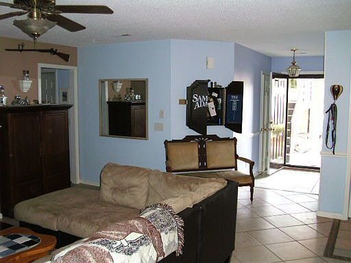 2nd image of 2910 B Mulberry Ln