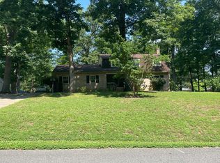 3910 Falstone Rd, North Chesterfield, VA 23234