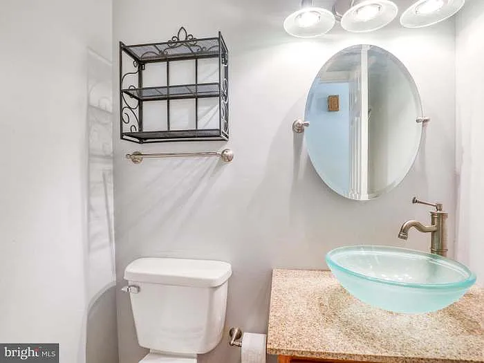 108 Moss Ct #1 — Photo 17