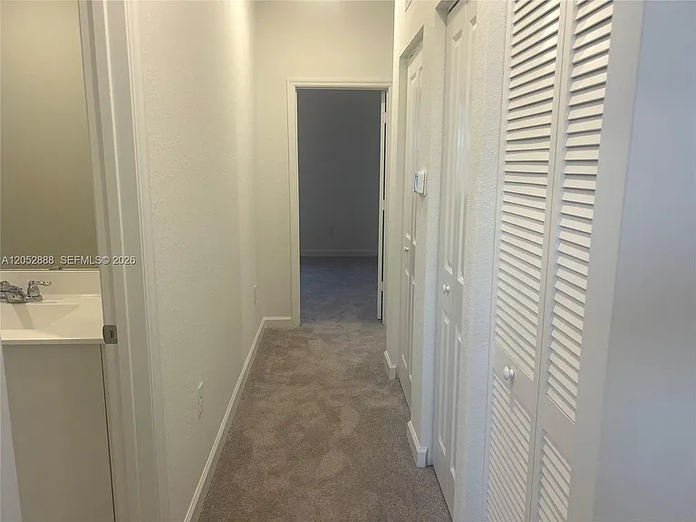 106 SE 11th Ct #106 — Photo 14