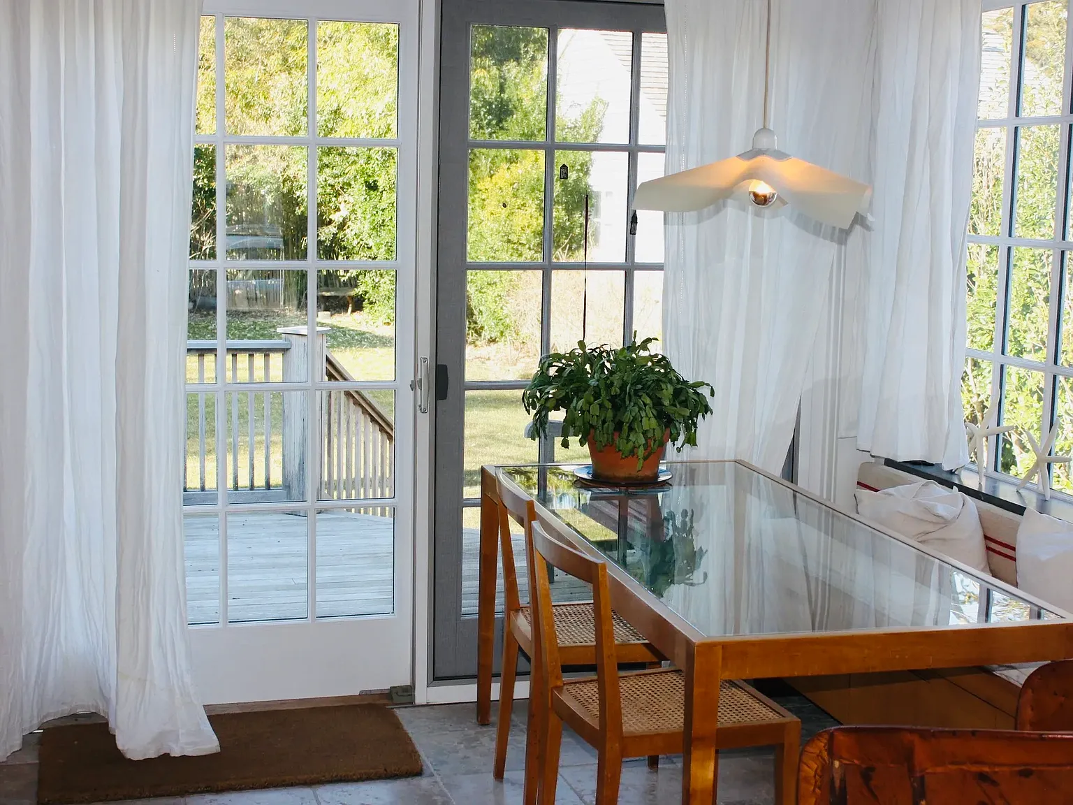 Lovely Two Bedroom Cottage in Sag Harbor Village Available — Photo 4