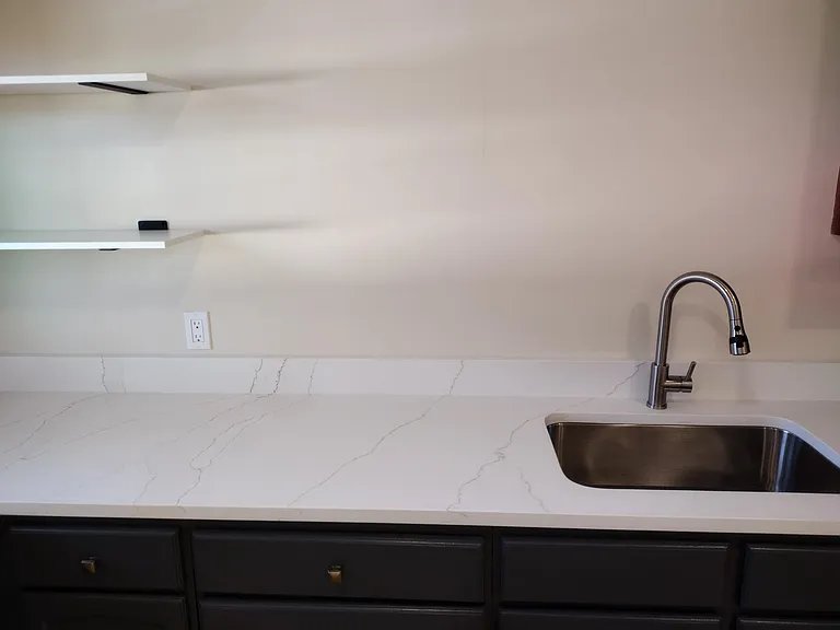 113 Holly Ter — Photo 10