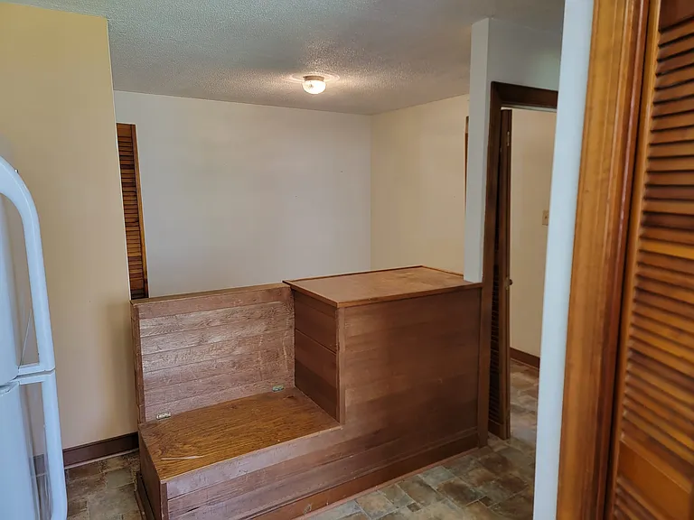 1500 Carriage Dr #0 — Photo 13