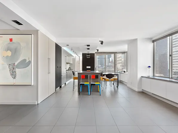 236 East 47th Street image 1 of 13