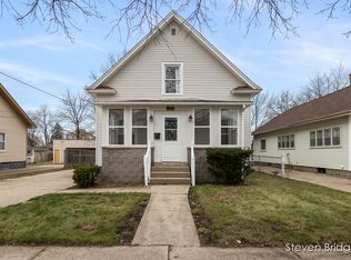 2023 Rowe Ave NE, Grand Rapids, MI 49505