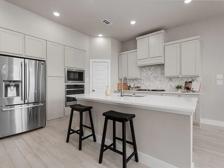 359 Mallorn Ln — Photo 15