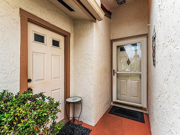 4th image of 130 Palm Avenue #6