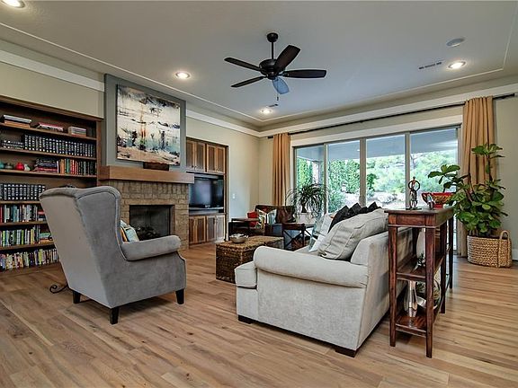 5th image of 1206 NE Waverly Way