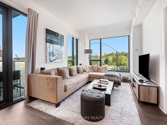 3rd image of 280 Howland Ave #526