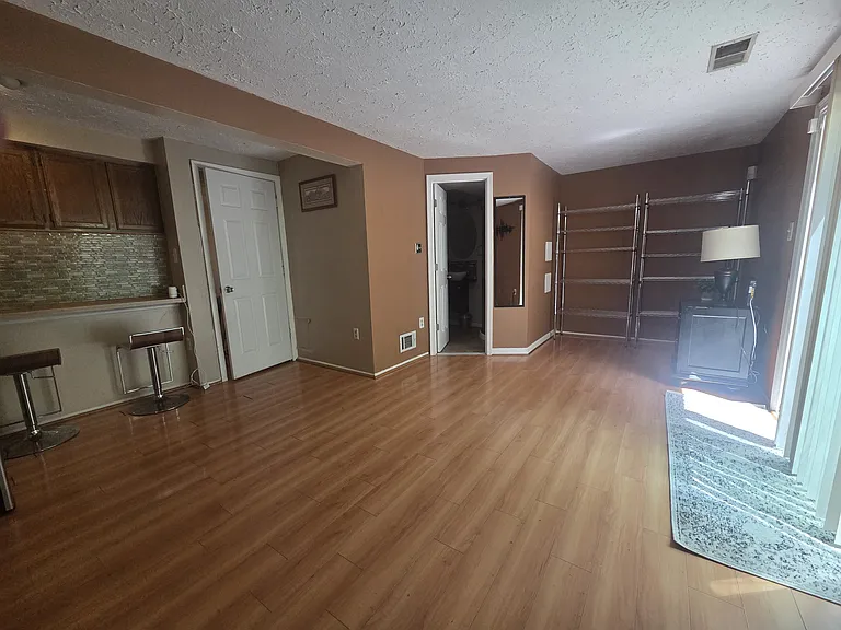 1598 Pin Oak Dr — Photo 10