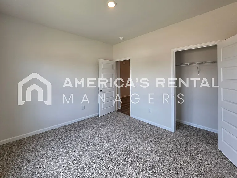 181 Keller Dr — Photo 12