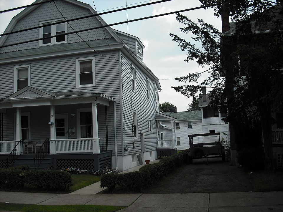 2nd image of 51 Fort St