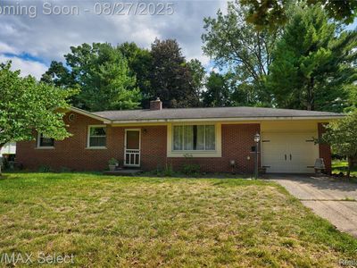14521 Appletree Ln, Fenton, MI, 48430