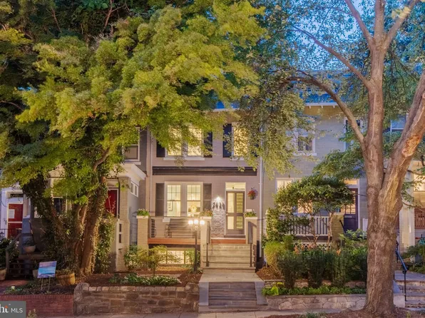 2036 37th St NW, Washington, DC 20007