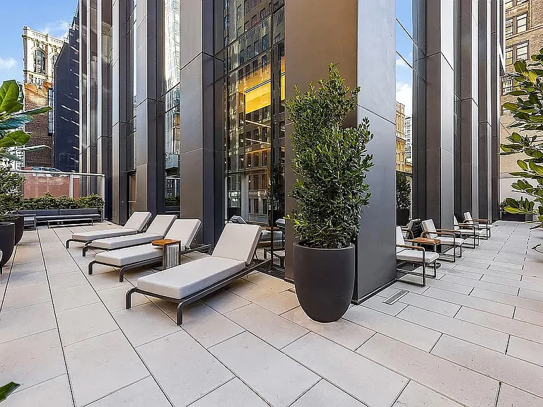 277 5th Ave #33B — Photo 29