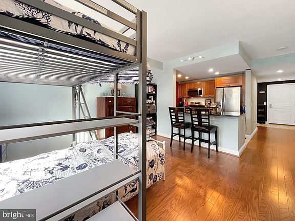 4th image of 2451 Midtown Ave APT 417