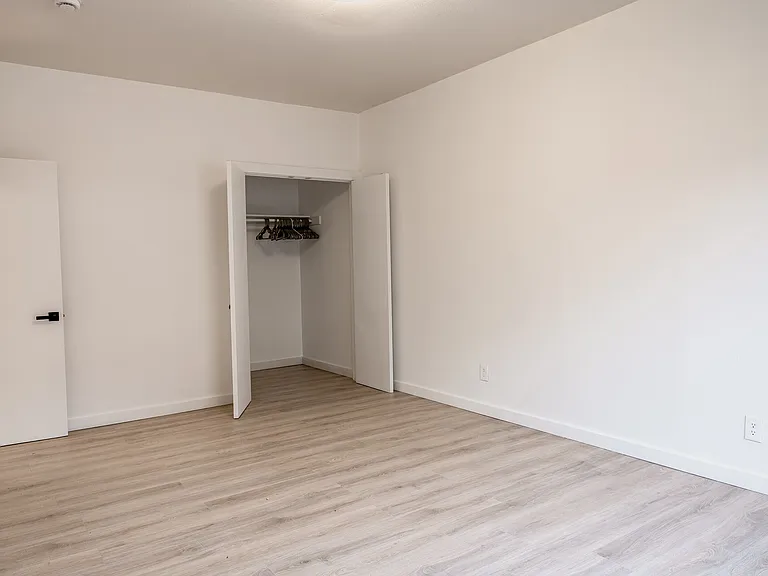 4518 Hollywood Blvd #10 — Photo 8