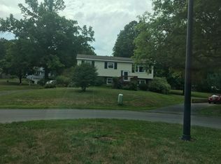 55 Glaston Ct, Voorheesville, NY 12186