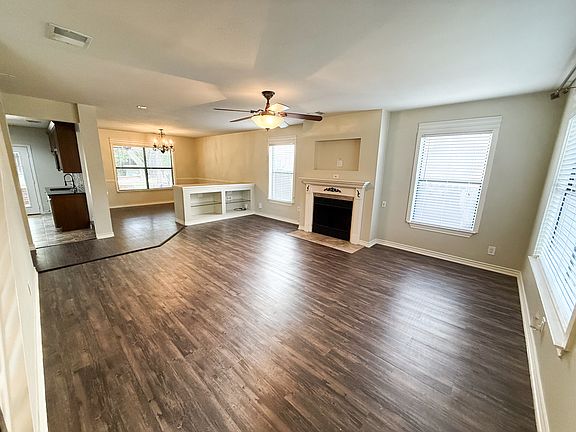 2nd image of 3423 Maitland