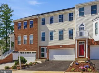 5146 Ballycastle Cir, Alexandria, VA