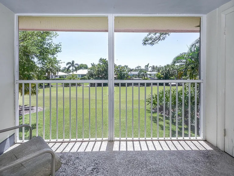 18081 SE Country Club Dr #26-256 — Photo 11