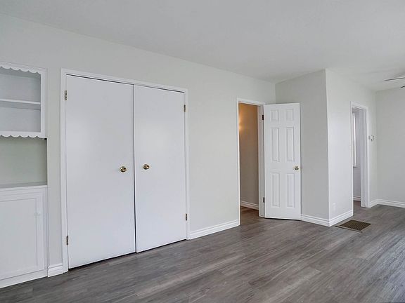 3rd image of 80 Bennett Ave Unit 4