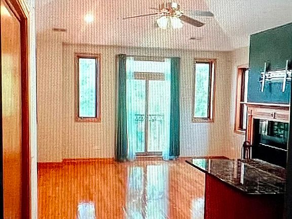 3rd image of 4312 S Saint Lawrence Ave #3