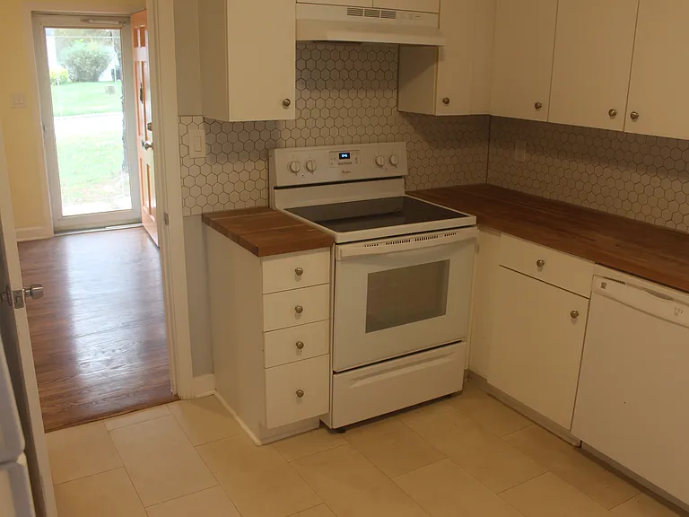 2332 Albright Dr — Photo 7