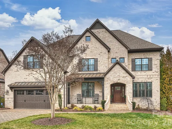 2244 Rock Creek Dr, Charlotte, NC 28226