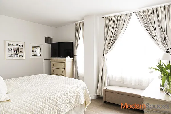 Sold by Modern Spaces | media 13
