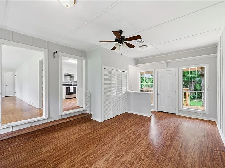 210 Mount Salus Rd — Photo 16