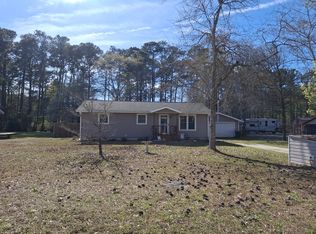 149 Wildcat Pond Rd, Hubert, NC 28539