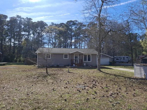 149 Wildcat Pond Rd, Hubert, NC 28539