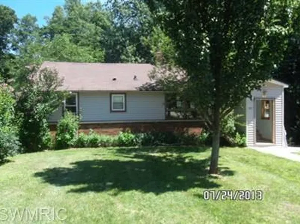 670 Daniel St, Kalamazoo, MI 49048