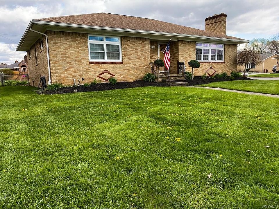 1st image of 39 Meadowbrook Dr