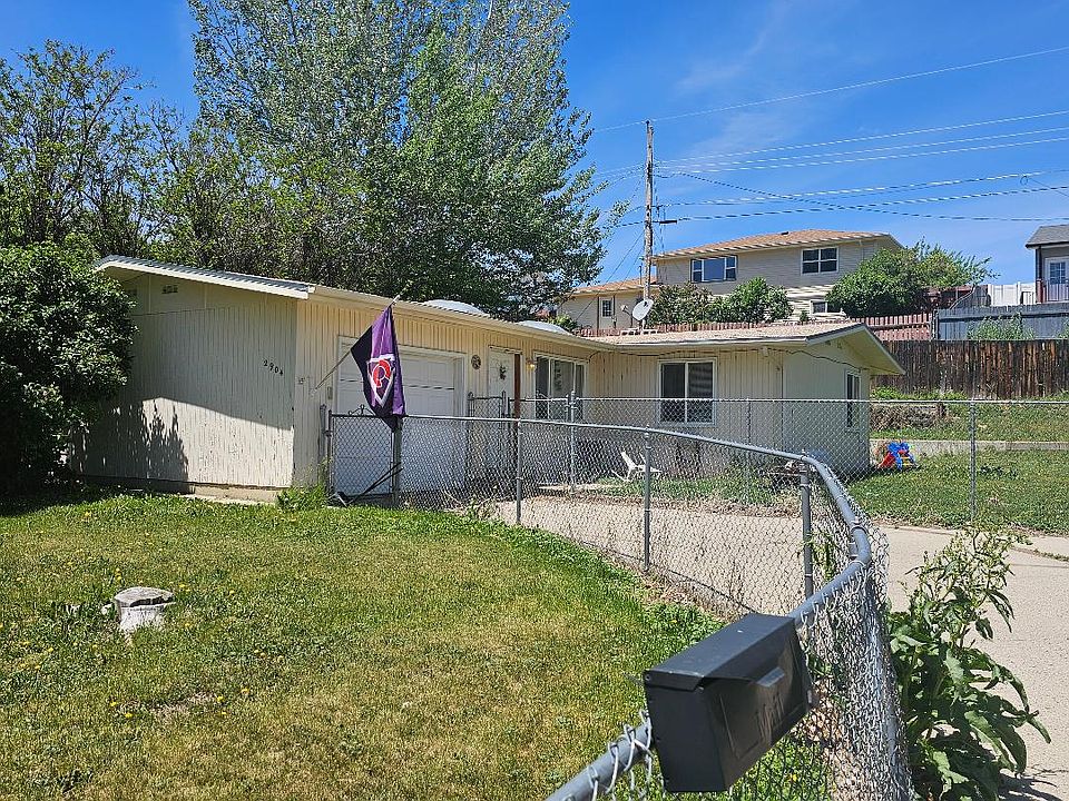 2nd image of 2904 Belmont Rd