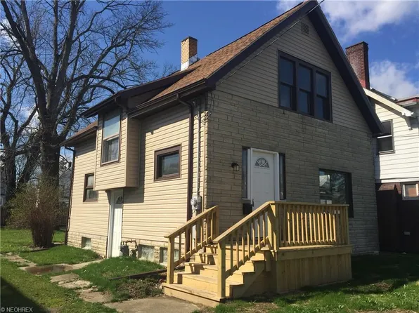 223 E Kline St SE, Girard, OH 44420