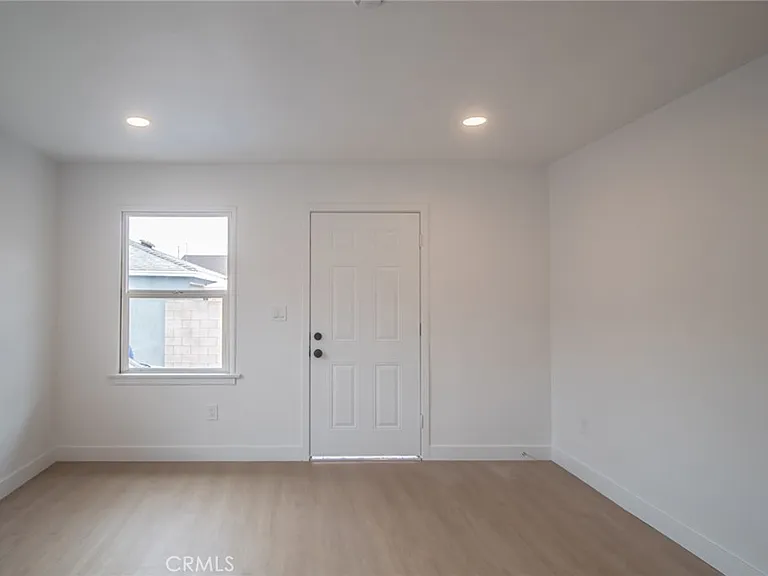 2216 N Continental Ave #B — Photo 2