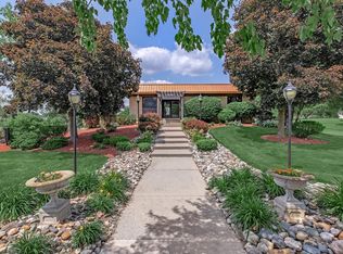 Towne Square Apartments and Townhomes, Lansing, MI 48910