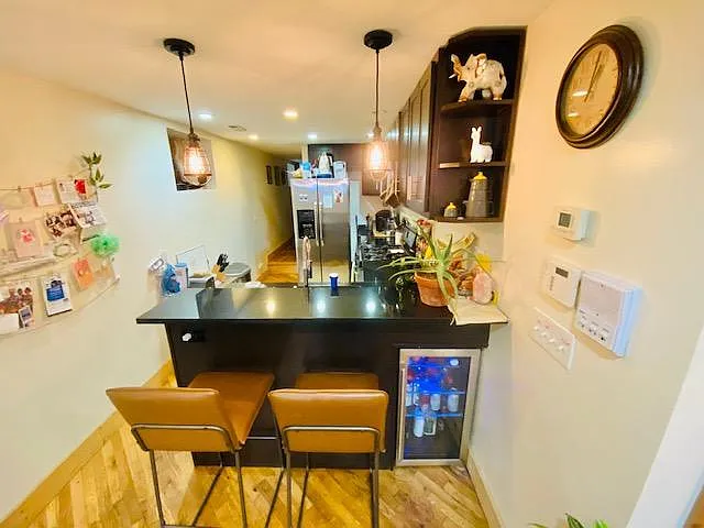 944 N Wood St #G — Photo 7