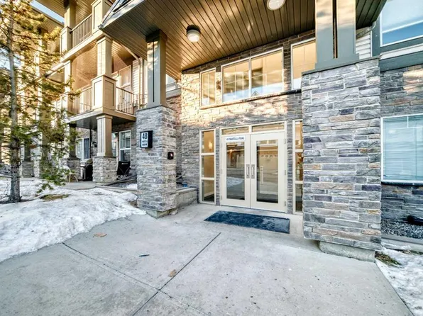 48 E Panatella Rd NW #203, Calgary, AB T3K 0V4