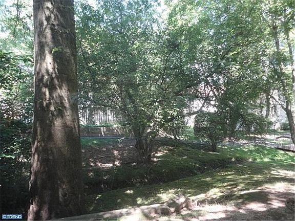 5th image of 13 Twin Brooks Dr #13B