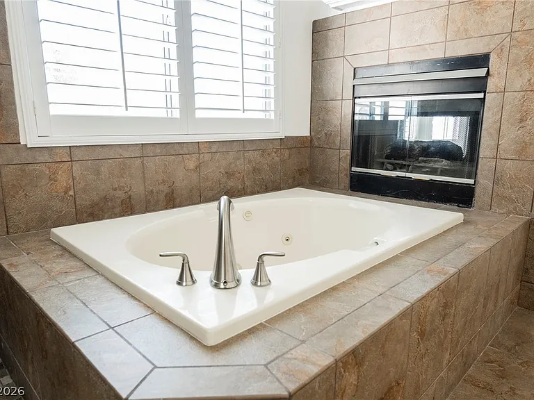 7628 Spruce Run Ct — Photo 33