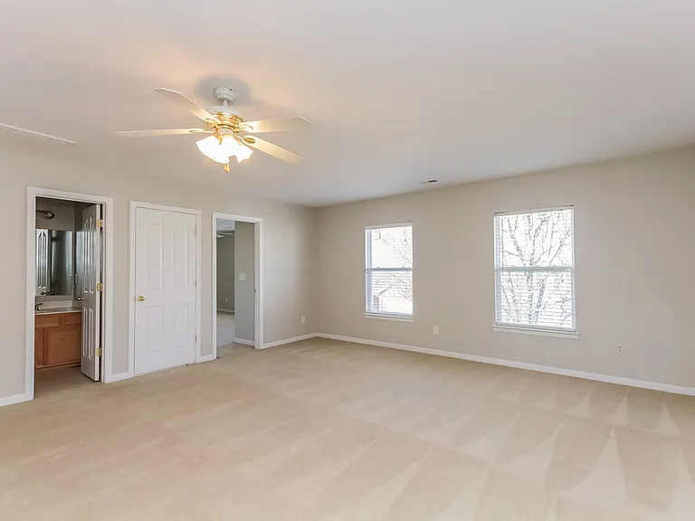 4716 Potters Glen Rd — Photo 9