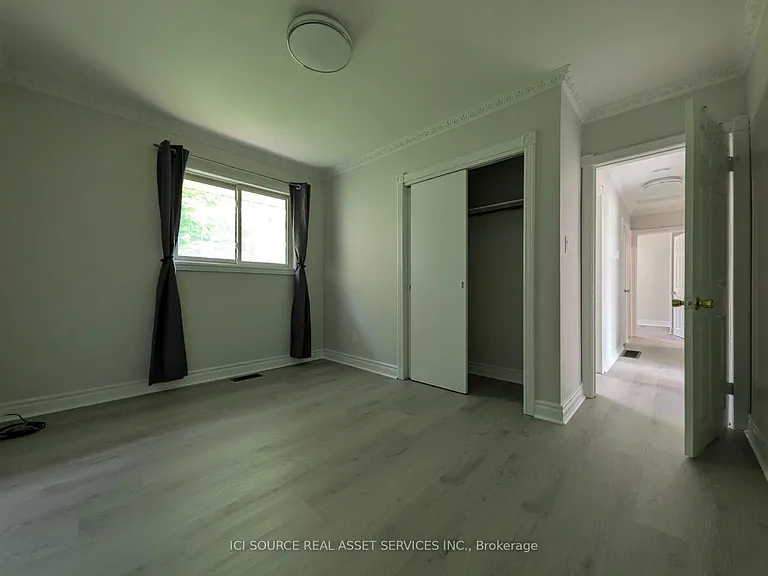 21 Parkdale Dr #A — Photo 8